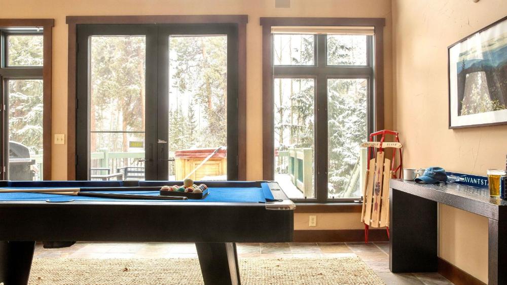 Frontier by AvantStay Incredible Mtn Views Hot Tub Gorgeous Breckenridge Home Close to Slopes